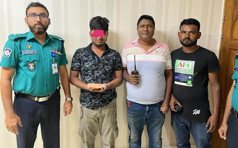 বরিশালে ৭৫০ পিচ ইয়াবা সহ কারবারী আটক