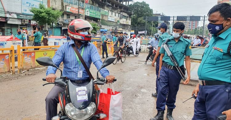 বিধি-নিষেধ অমান্য করায় রাজধানীতে আটক ৫৫৫