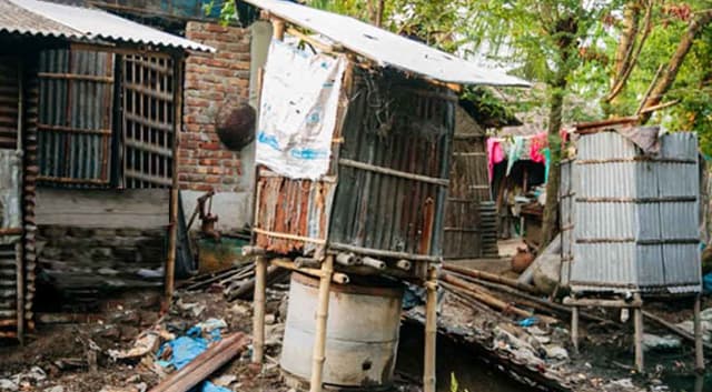 খোলা জায়গায় টয়লেটের  শীর্ষে যে বিভাগ