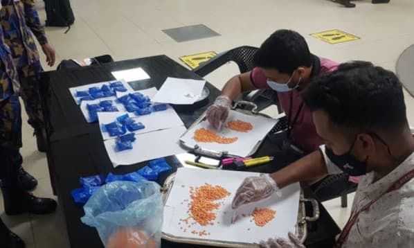 শাহজালাল বিমানবন্দরে ইয়াবাসহ সৌদি যাত্রী আটক