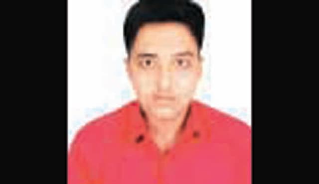 বাবার মৃতদেহ রেখে পরীক্ষা দেওয়া অয়ন পেল জিপিএ ৫