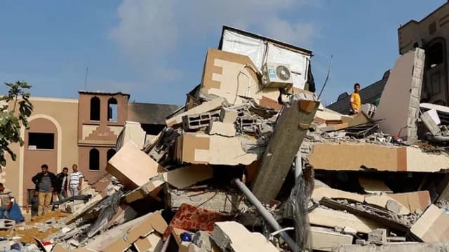 গাজায় ২৪ ঘণ্টায় ৬৬ ফিলিস্তিনিকে হত্যা করেছে ইসরায়েল