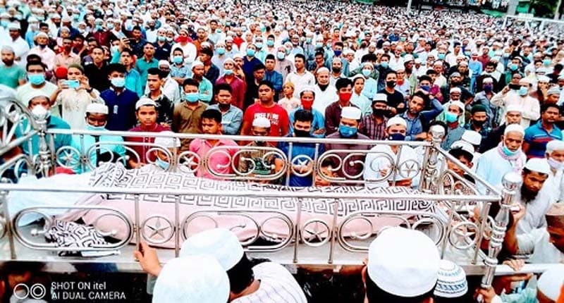 ক্বারী কামাল হুজুরের জানাযায় জনতার ঢল