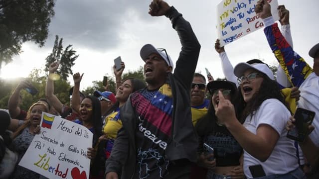 ভেনেজুয়েলায় নির্বাচনী ফলাফল নিয়ে ব্যাপক বিক্ষোভ