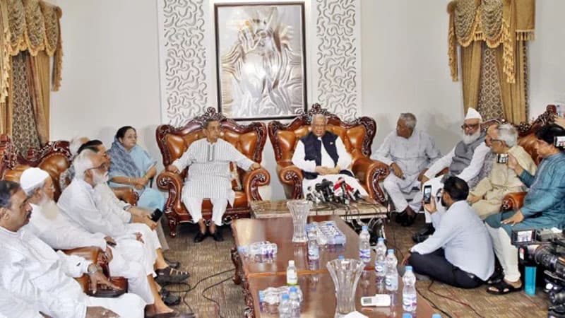 সপ্তাহব্যাপী কর্মসূচি নিয়ে মাঠে নামছে ১৪ দল