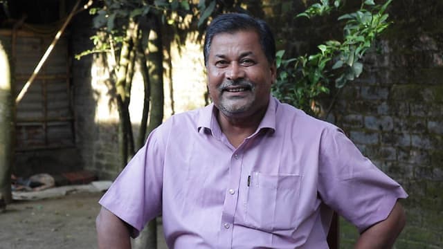 স্নাতকোত্তর পাশের স্বপ্ন পূরণ পঞ্চাশোর্ধ আব্বাস আলীর