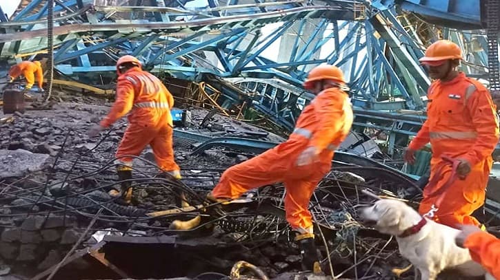 ভারতে ক্রেন ভেঙে ১৬ শ্রমিক নিহত