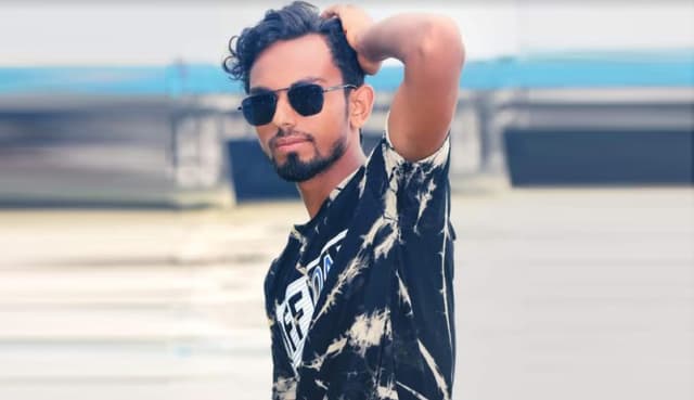 হাতীবান্ধায় ট্রাকের ধাক্কায় কলেজ ছাত্রের মৃত্যু
