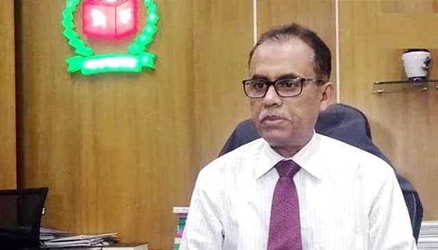 রাজনৈতিক ব্যক্তি নির্বাচন পর্যবেক্ষক হতে পারবেন না: ইসি আলমগীর