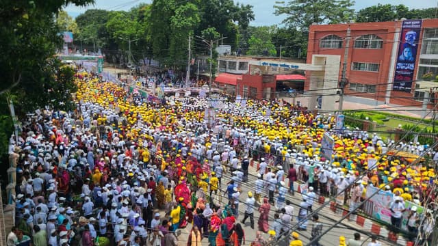 প্রধানমন্ত্রীর জনসভা শুরু, মাঠ উপচে সড়কে নেতাকর্মীরা