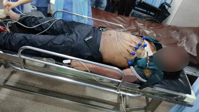 খুলনায় পুলিশের এক সদস্য নিহত