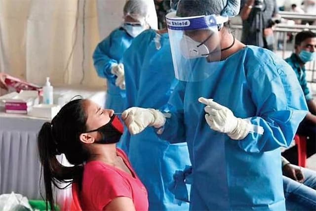 বিশ্বে করোনায় আরও ১৮৮২ মৃত্যু, আক্রান্ত বেড়েছে