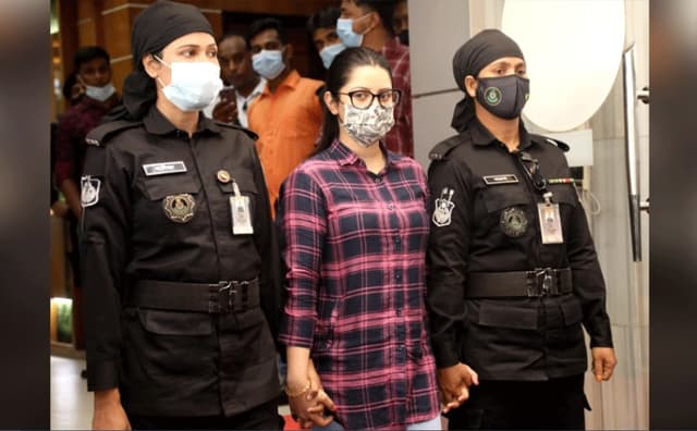 পরীমণি-রাজকে বনানী থানায় হস্তান্তর: ৭ দিন রিমান্ডের আবেদন