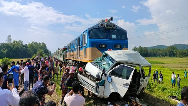 মিরসরাইয়ে ট্রেন দুর্ঘটনায় আহত আরও ১ জনের মৃত্যু