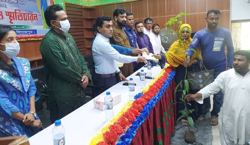 হিলিতে শেখ কামালের ৭৩ তম জন্মবাষির্কী পালন