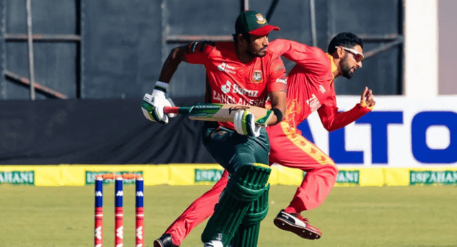 ৩৬ মাস পর ফিরেই বিজয়ের ফিফটি