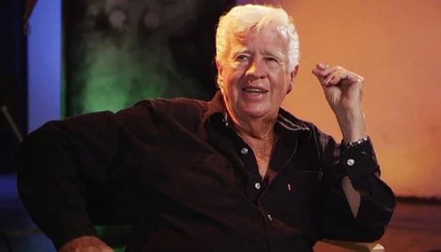 ‘ম্যাকগাইভার’ ম্যাকগাইভার তারকা ক্লু গুলাগার আর নেই