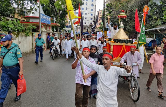 বরিশালে শোকাবহ তাজিয়া মিছিল