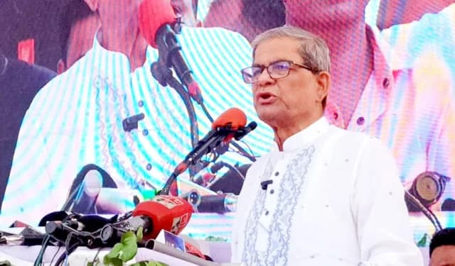 দুর্নীতি ও লুটপাটে দেশের অর্থনীতি ধ্বংসের দ্বারপ্রান্তে: ফখরুল