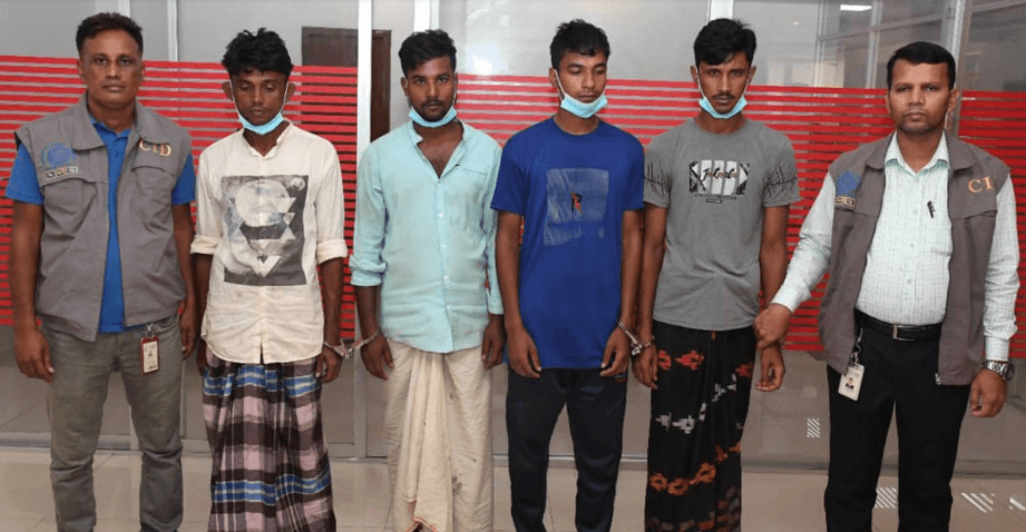 বাংলাদেশের ২ বোনকে ভারতের যৌনপল্লীতে বিক্রি, গ্রেপ্তার ৪