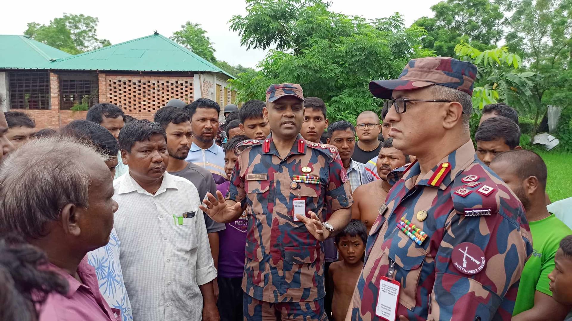 বিজিবি জনগণের পাশে রয়েছে ,সীমান্তের অবস্থা শান্ত- সেক্টর কমান্ডার