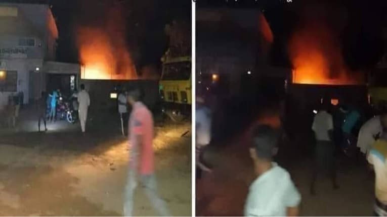 কুষ্টিয়ায় ফিলিং স্টেশনে আগুন, নিহত ২