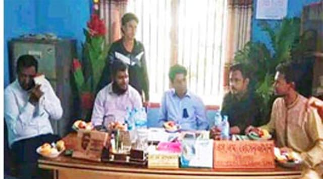 আশাশুনি বিভিন্ন উন্নয়ন প্রকল্প পরিদর্শনে জেলা প্রশাসক