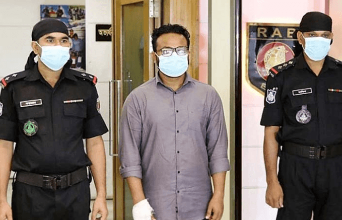 চিকিৎসক স্ত্রীকে হত্যার জন্য ব্যাগে ধারালো অস্ত্র বহন করছিলেন রেজাউল : র‍্যাব