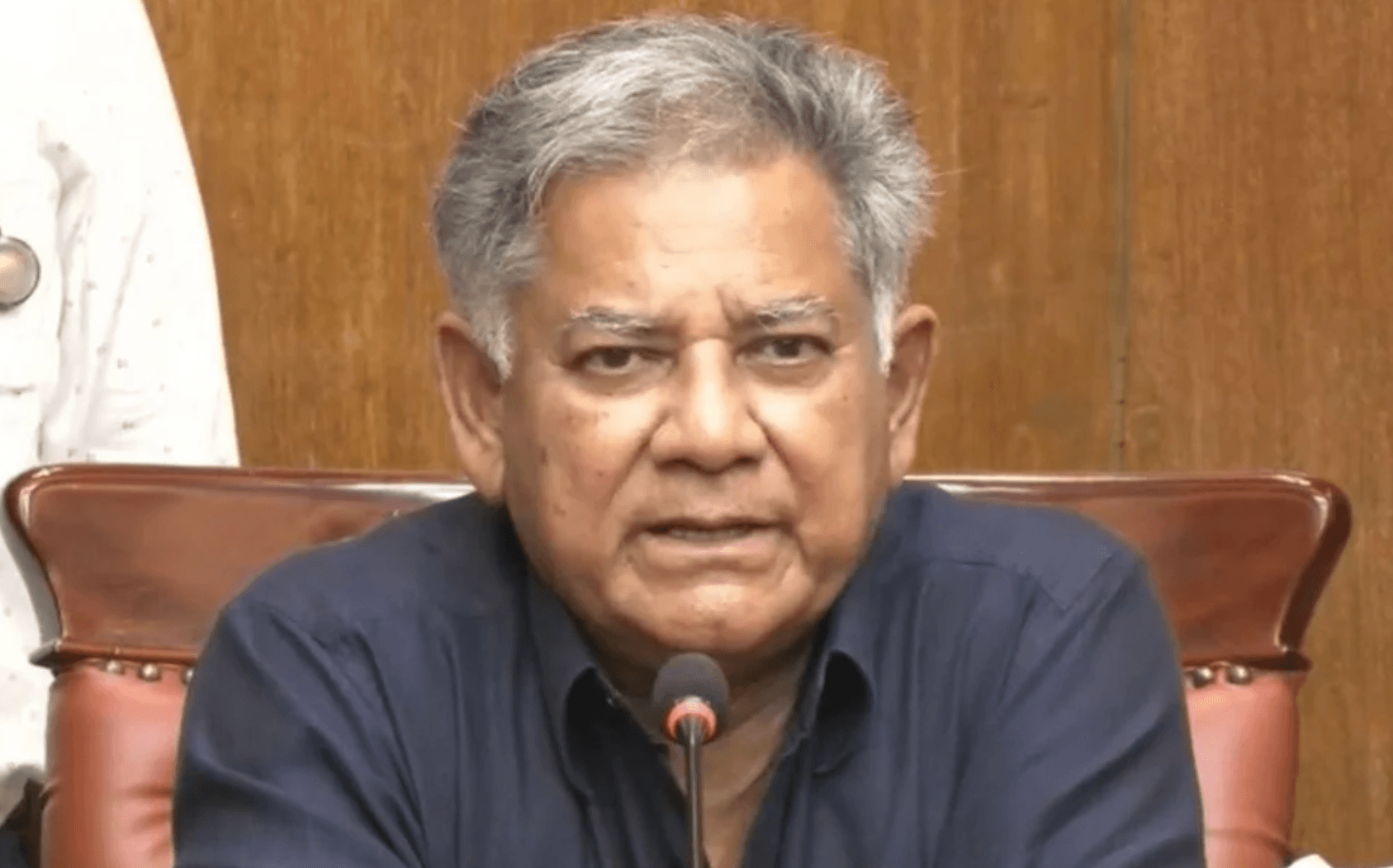 বিশৃঙ্খলার চেষ্টা করলে পরিণতি ভালো হবে না, আ.লীগকে - স্বরাষ্ট্র উপদেষ্টা