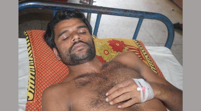 প্রেমিকার সাথে দেখা করতে গিয়ে গণধোলাইয়ের শিকার