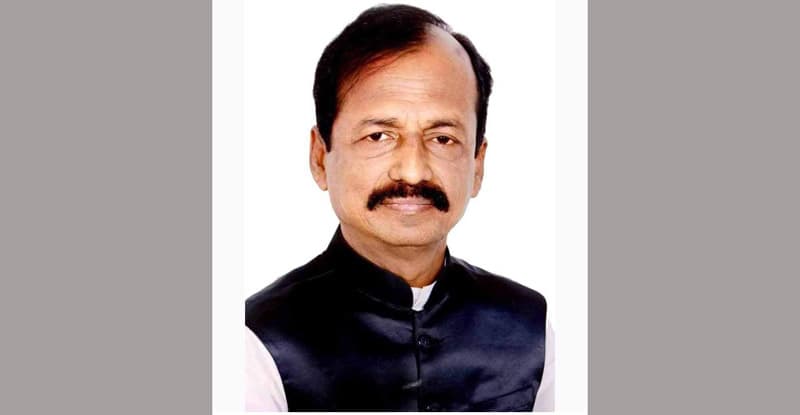 শোক দিবসের ব্যানার ছেঁড়ার ঘটনায় চেয়ারম্যানের বিরুদ্ধে মামলা