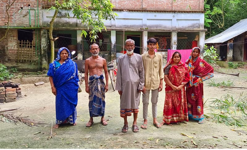 কেশবপুরে কৃষকের সম্পত্তি জবর দখলের অভিযোগ