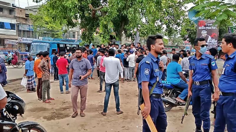 গাংনীতে বিএনপি ও ছাত্রলীগের মধ্যে দফায় দফায় সংঘর্ষ