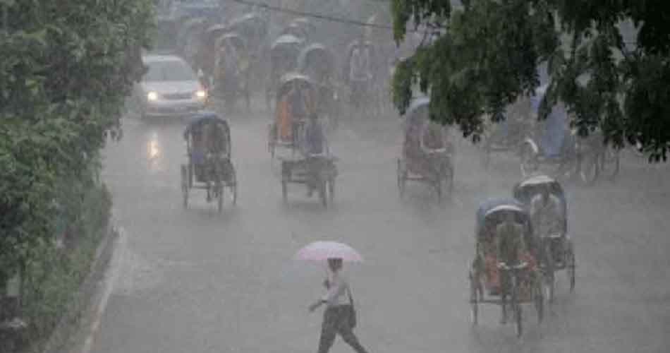 ভোর থেকেই রাজধানীতে বৃষ্টি, ভোগান্তিতে অফিসগামীরা