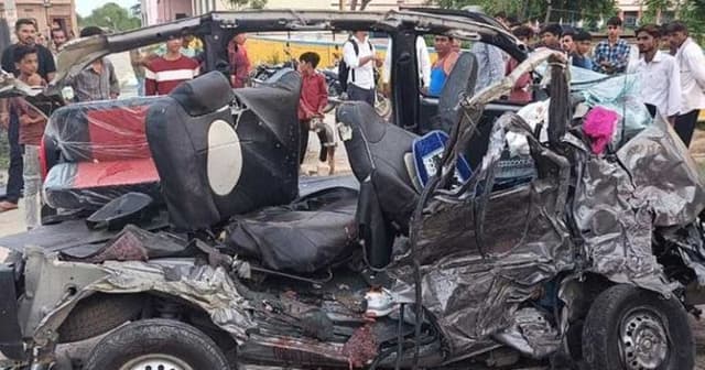 ভারতে বাসচাপায় একই পরিবারের নিহত ৭