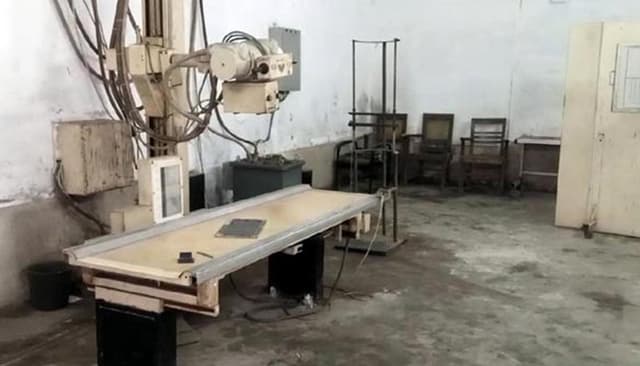 বরিশাল সদর হাসপাতাল বন্ধ এক্স-রে মেশিন, বিপাকে রোগীরা