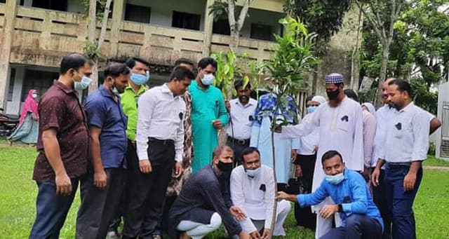 জাতীয় শোক দিবসে মধুমতি ব্লাড ব্যাংকের নানা কর্মসূচী
