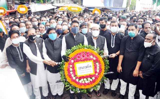 যথাযোগ্য মর্যাদায় বরিশালে পালিত হচ্ছে জাতীয় শোক দিবস