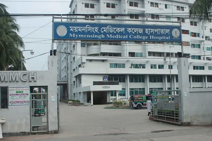 ময়মনসিংহে বাস-ট্রেন সংঘর্ষ, নিহত বেড়ে ৫