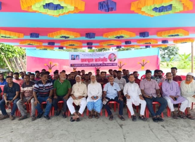 ছাত্র-জনতার খুনিদের ফাঁসির দাবিতে ডাসার বিএনপির অবস্থান কর্মসূচি