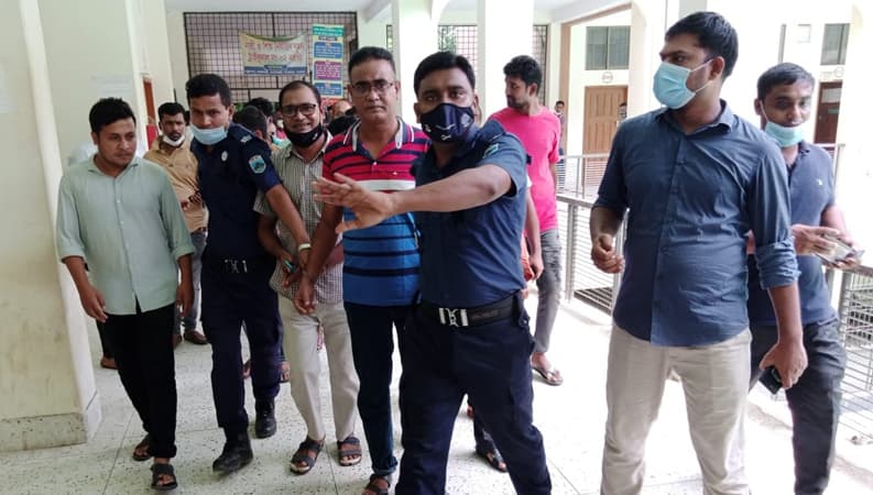 নওগাঁ জেলা বিএনপির ৪ নেতা কারাগারে