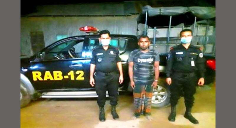 কালিহাতীতে মাদক সম্রাট হাফিজুর ইয়াবাসহ গ্রেপ্তার