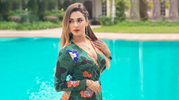 সাকিবের সঙ্গে প্রেমের কথা স্বীকার করলেন ববি