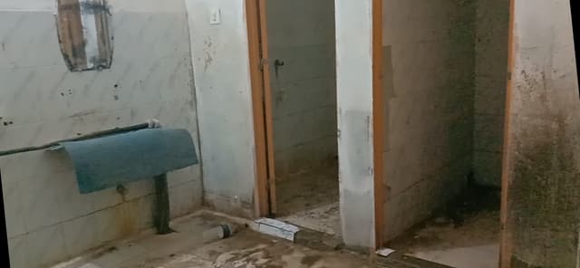 কলাপাড়ায় পানি সংকটে হাসপাতাল ছাড়ছেন রোগীরা