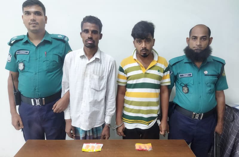 বরিশালে ইয়াবাসহ ২ কারবারি আটক