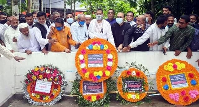 গ্রেনেড হামলায় শহিদ মামুনের সমাধিতে শ্রদ্ধা