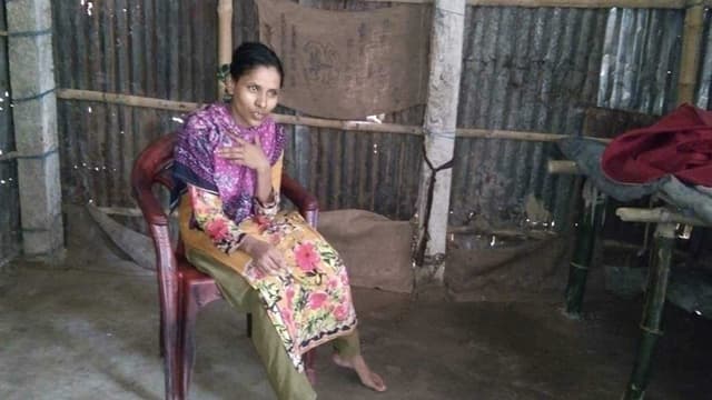 শিকলবন্দি জীবন থেকে মুক্তি চায় আম্বিয়া