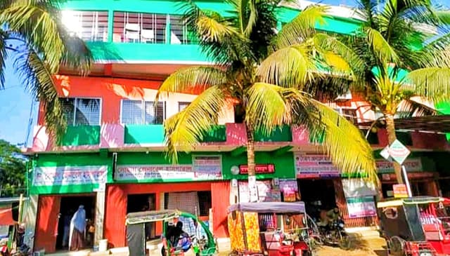 রাজাপুরে সোহাগ ক্লিনিকে ভুল চিকিৎসায় রোগী মৃত্যুর অভিযোগ