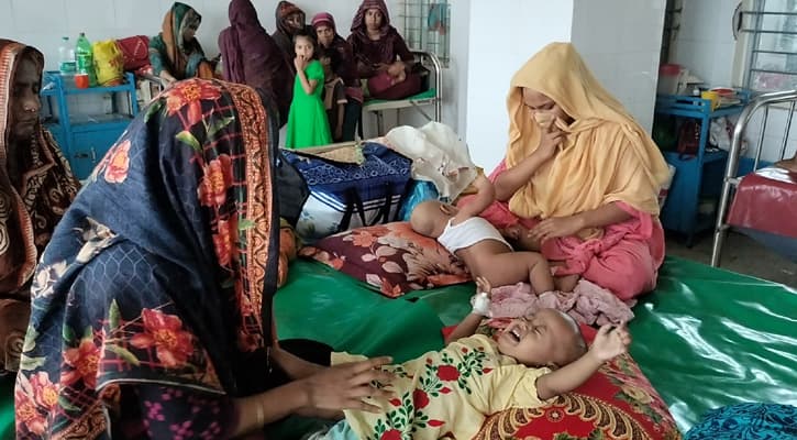 ভোলায় বেড়েছে নিউমোনিয়া রোগী, হাসপাতালে ভীড়