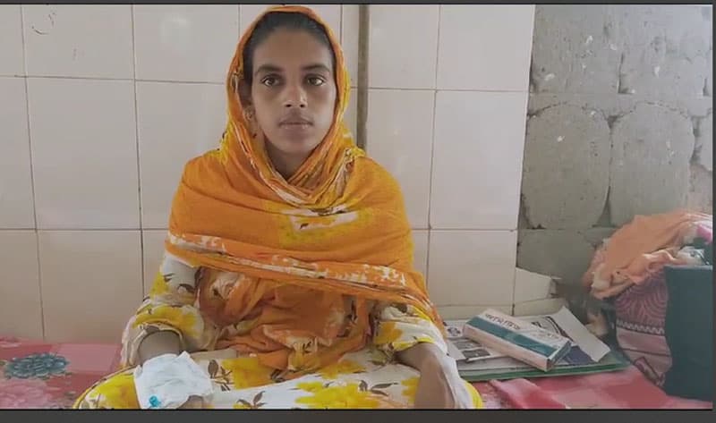 অপারেশন থিয়েটার ঘুরে এসে জানতে পারলেন তিনি সেই রোগী নন!